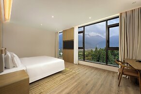 Holiday Inn Jiuhua Mountain Hot Spring by IHG