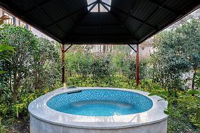 Holiday Inn Jiuhua Mountain Hot Spring by IHG