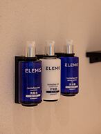 voco Suites Shanghai Hongqiao CBD by IHG