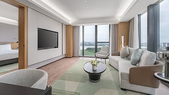 Holiday Inn Wuhan Houguan Lake by IHG