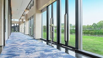 Holiday Inn Wuhan Houguan Lake by IHG