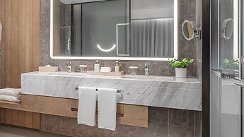 Holiday Inn Wuhan Houguan Lake by IHG