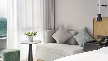 Holiday Inn Wuhan Houguan Lake by IHG