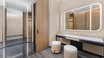 Holiday Inn Wuhan Houguan Lake by IHG