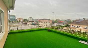 Pearl Exquisite Apartment