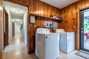 Farmhouse Oasis Retreat in Homestead