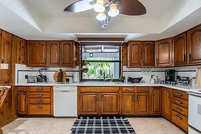 Farmhouse Oasis Retreat in Homestead