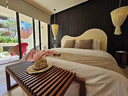 Loch Tulum Condos by BUnik