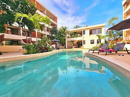 Loch Tulum Condos by BUnik