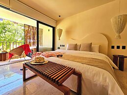 Loch Tulum Condos by BUnik