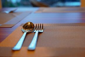 Clovis Hotel & Restaurant