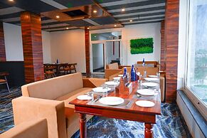 Clovis Hotel & Restaurant