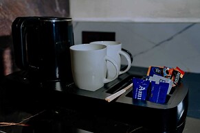 Clovis Hotel & Restaurant