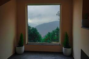 Clovis Hotel & Restaurant