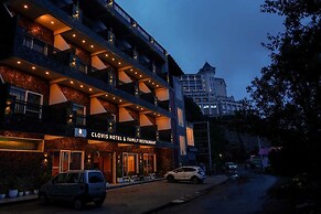 Clovis Hotel & Restaurant