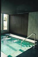 Studio with Amenities and River View by BT Homes