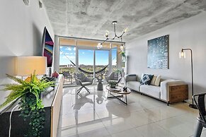 Quiet & central Apt in Midtown Miami