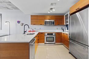 Quiet & central Apt in Midtown Miami