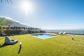 Hilani House by Homie