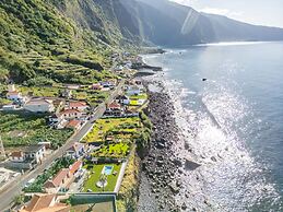 Hilani House by Homie