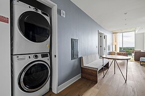 New 1BR Condo on Rainey St-Rooftop Pool