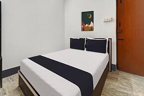 Queen D Tower  By Grands Inn Hospitality