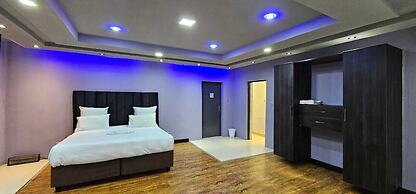 Adelina Hotel