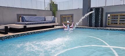 Adelina Hotel