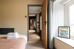 Gorgeous Rural 4BD Farm With Hot Tub