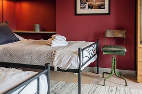 Gorgeous Rural 4BD Farm With Hot Tub