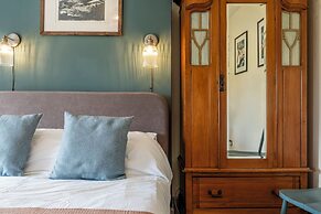 Gorgeous Rural 4BD Farm With Hot Tub