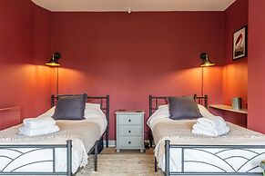 Gorgeous Rural 4BD Farm With Hot Tub