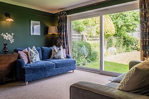 Gorgeous Rural 4BD Farm With Hot Tub