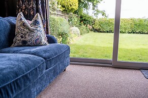 Gorgeous Rural 4BD Farm With Hot Tub