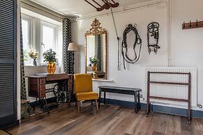 Gorgeous Rural 4BD Farm With Hot Tub