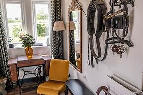 Gorgeous Rural 4BD Farm With Hot Tub