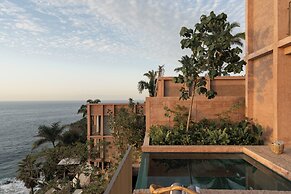 Rosa Morada Luxury and Private Beach