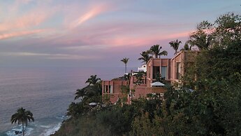 Rosa Morada Luxury and Private Beach