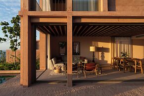 Rosa Morada Luxury and Private Beach