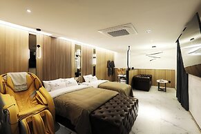 Cielo Hotel