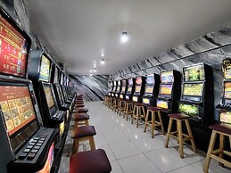 McRoyal Hotel
