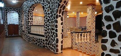 McRoyal Hotel