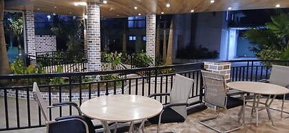 McRoyal Hotel