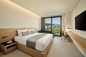 Lotte Hotel & Resort Gimhae