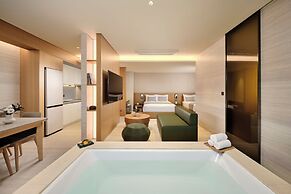 Lotte Hotel & Resort Gimhae