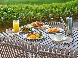 Lotte Hotel & Resort Gimhae