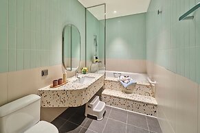 Lotte Hotel & Resort Gimhae