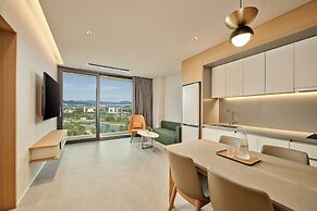 Lotte Hotel & Resort Gimhae