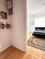 3 Rooms Cozy Apartment