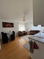 3 Rooms Cozy Apartment